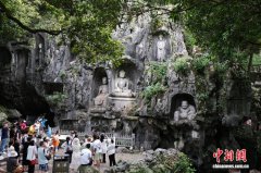 述评：杭州灵隐飞来峰免费开放 将还湖于民进行到底